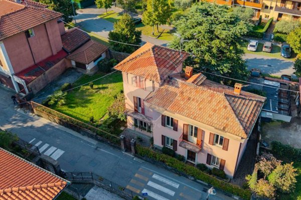 casa indipendente in vendita ad Almenno San Bartolomeo
