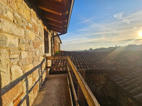 casa indipendente in vendita ad Almenno San Bartolomeo