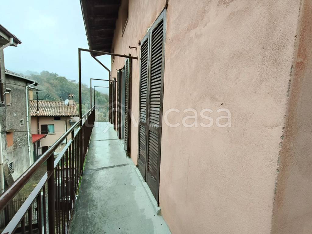 casa indipendente in vendita ad Almenno San Bartolomeo