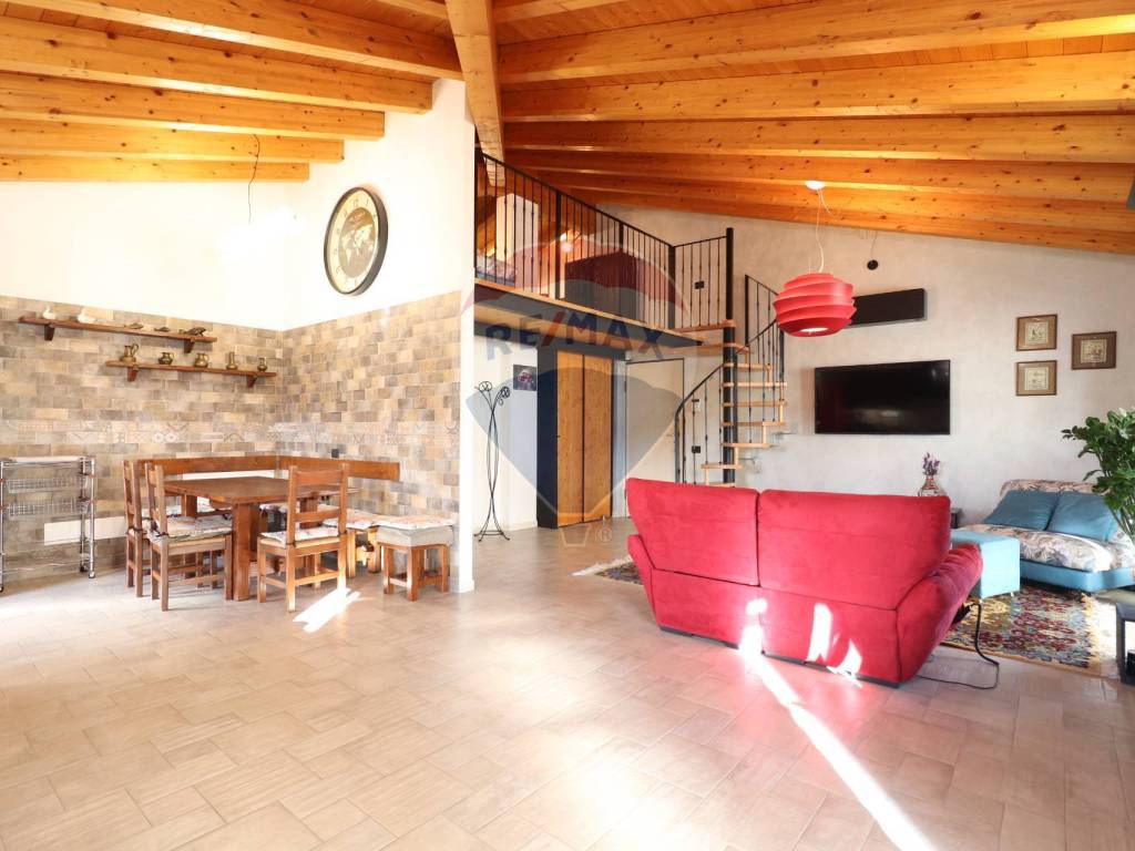 appartamento in vendita ad Almenno San Bartolomeo