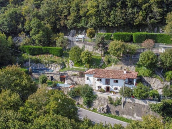 casa indipendente in vendita ad Almenno San Bartolomeo