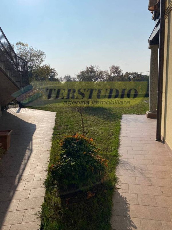 appartamento in vendita ad Almenno San Bartolomeo