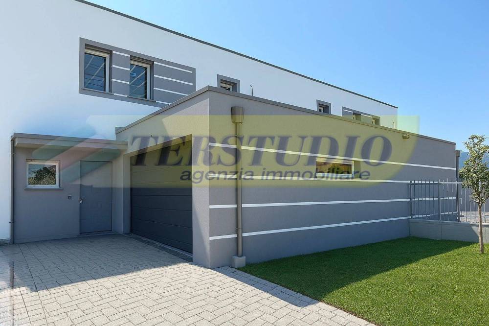 casa indipendente in vendita ad Almenno San Bartolomeo