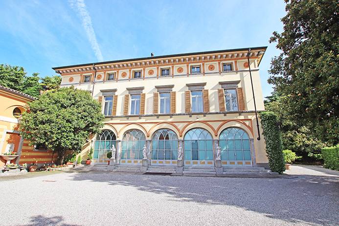 villa in vendita ad Almenno San Bartolomeo in zona Albenza