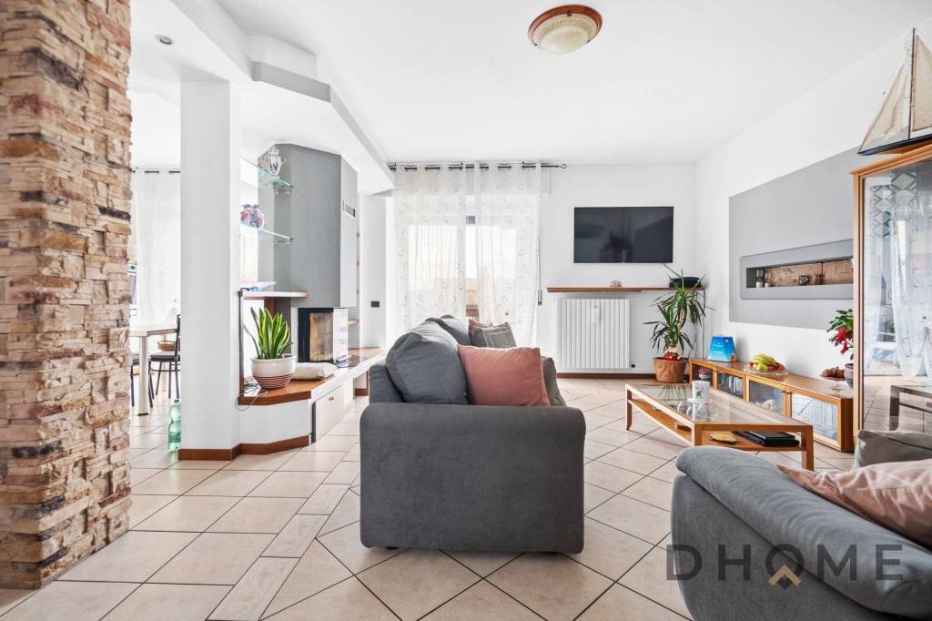 appartamento in vendita ad Almenno San Bartolomeo