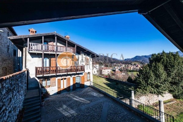 pentavano in vendita ad Almenno San Bartolomeo