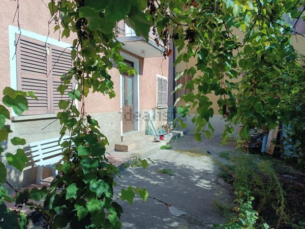 appartamento in vendita ad Almenno San Bartolomeo in zona Albenza