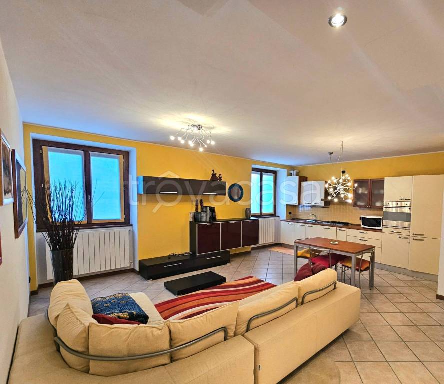 appartamento in vendita ad Almenno San Bartolomeo