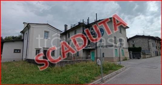 appartamento in vendita ad Almenno San Bartolomeo in zona Canova