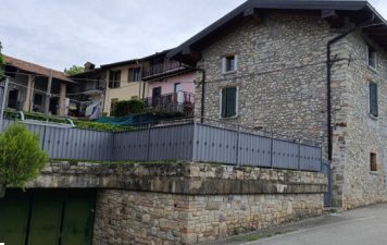 appartamento in vendita ad Almenno San Bartolomeo in zona Canova