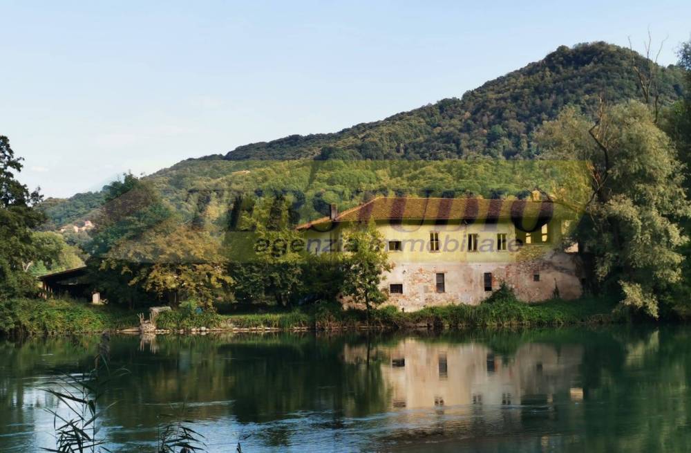 casa indipendente in vendita ad Almenno San Bartolomeo