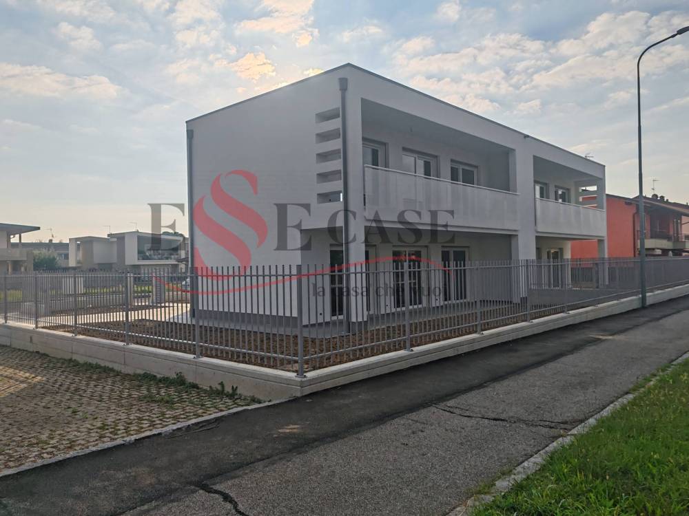 casa indipendente in vendita ad Almenno San Bartolomeo