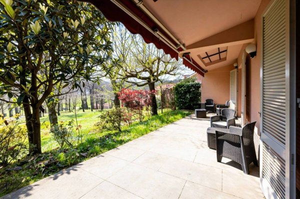 appartamento in vendita ad Almenno San Bartolomeo in zona Albenza