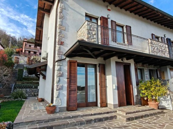 casa indipendente in vendita ad Almenno San Bartolomeo