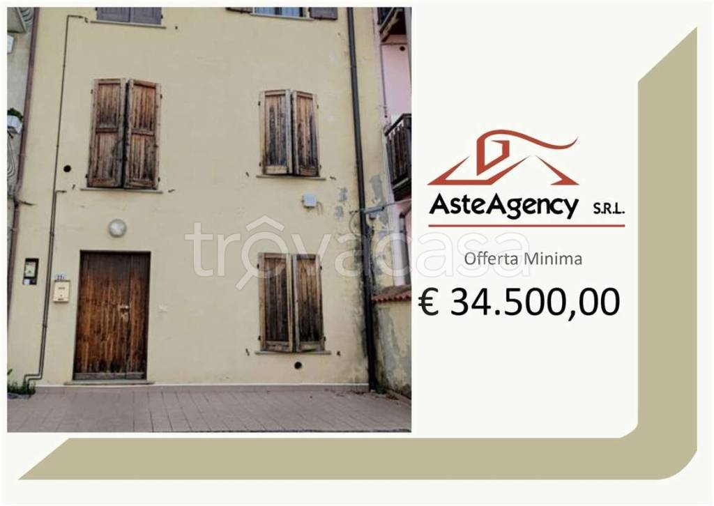 appartamento in vendita ad Almenno San Bartolomeo in zona Canova