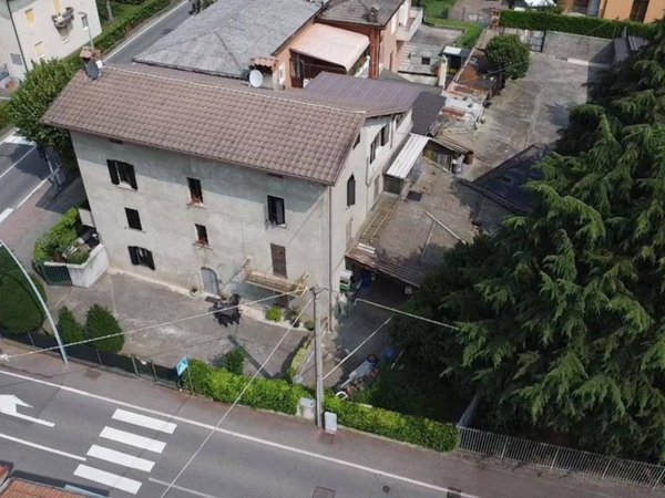 appartamento in vendita ad Almenno San Bartolomeo