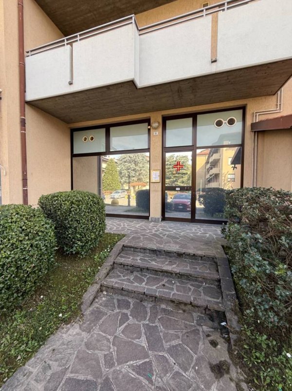 ufficio in vendita ad Almenno San Bartolomeo