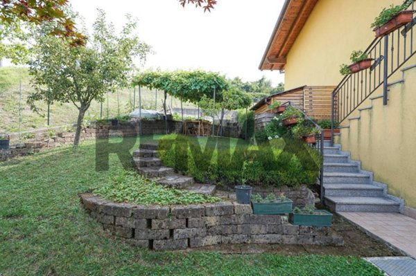 appartamento in vendita ad Almenno San Bartolomeo