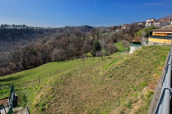 terreno in vendita ad Almenno San Bartolomeo in zona Albenza
