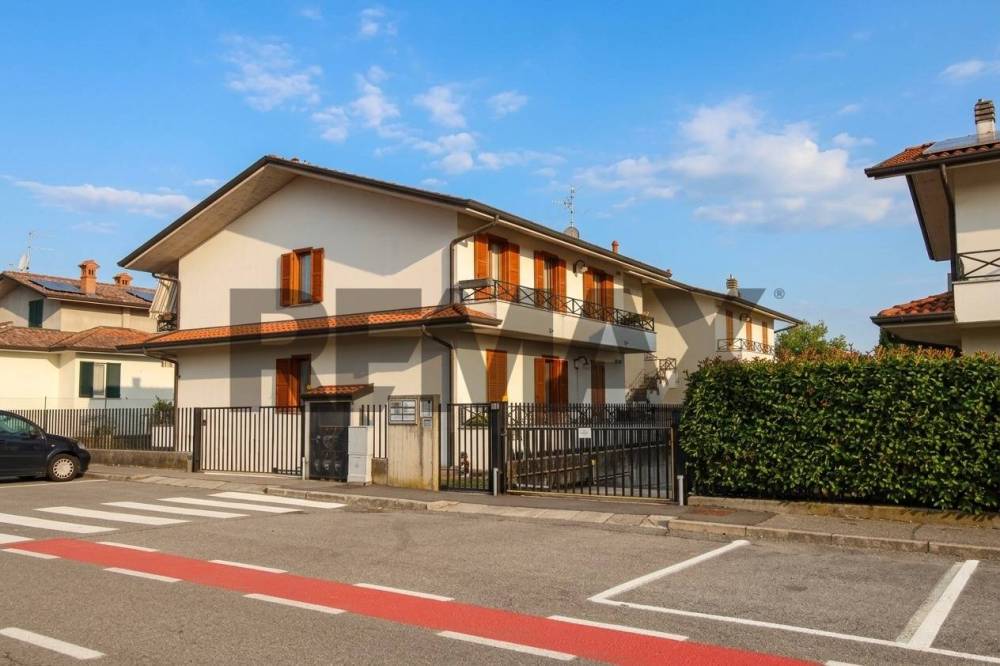 appartamento in vendita ad Almenno San Bartolomeo