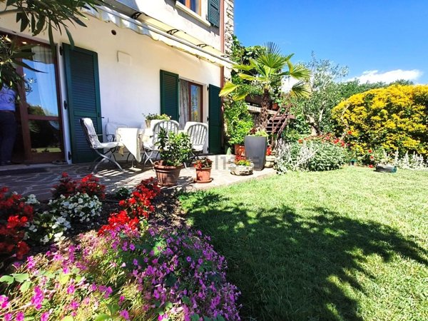 casa indipendente in vendita ad Almenno San Bartolomeo in zona Canova