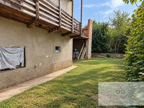 casa indipendente in vendita ad Almenno San Bartolomeo