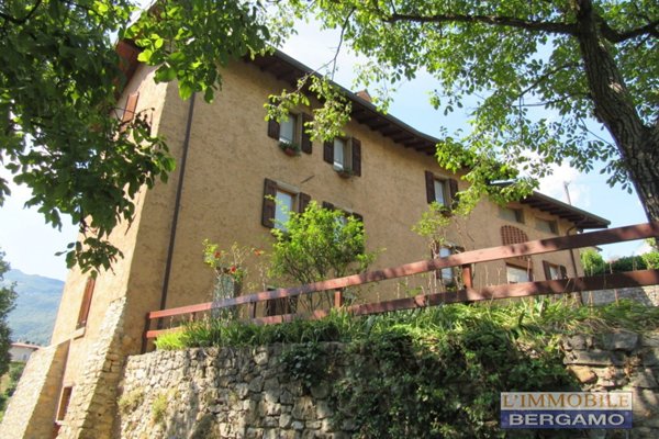 appartamento in vendita ad Almenno San Salvatore