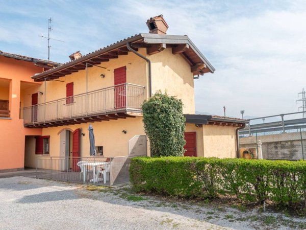 appartamento in vendita ad Almenno San Salvatore