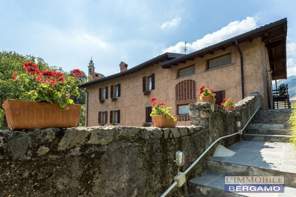 appartamento in vendita ad Almenno San Salvatore