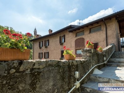 appartamento in vendita ad Almenno San Salvatore