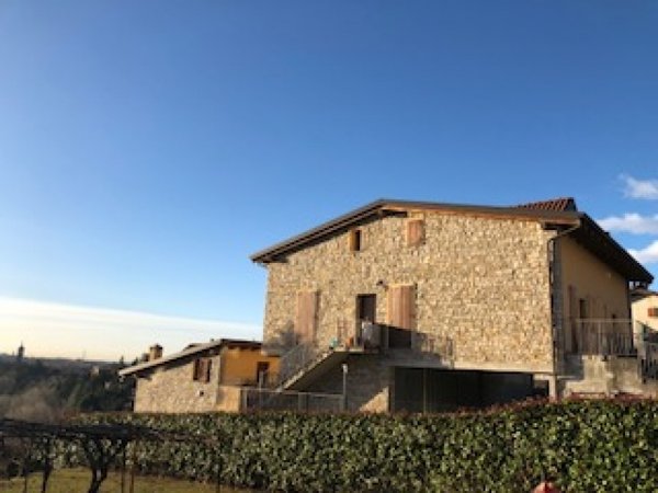 appartamento in vendita ad Almenno San Salvatore