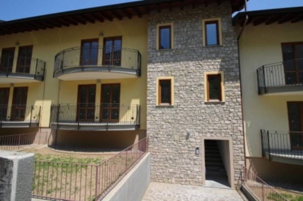 appartamento in vendita ad Almenno San Salvatore