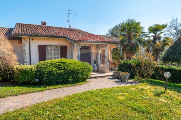 casa indipendente in vendita ad Almenno San Salvatore