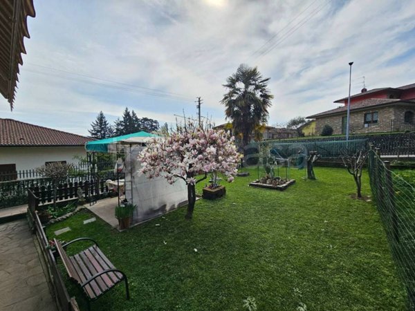 appartamento in vendita ad Almenno San Salvatore