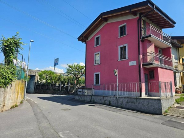 casa semindipendente in vendita ad Almenno San Salvatore