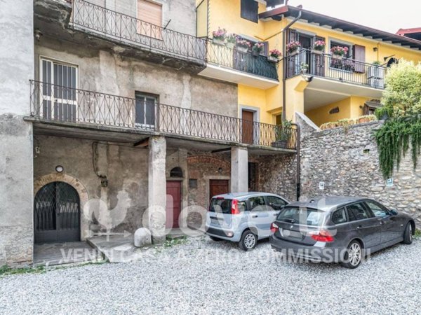 appartamento in vendita ad Almenno San Salvatore