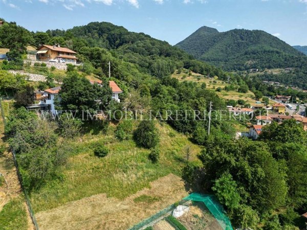 terreno edificabile in vendita ad Almenno San Salvatore