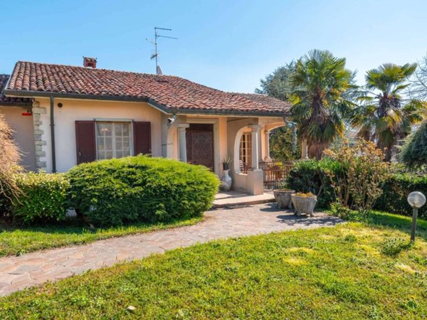 casa indipendente in vendita ad Almenno San Salvatore