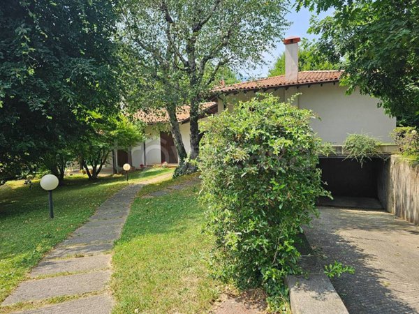 casa indipendente in vendita ad Almenno San Salvatore
