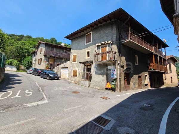 casa indipendente in vendita ad Almenno San Salvatore