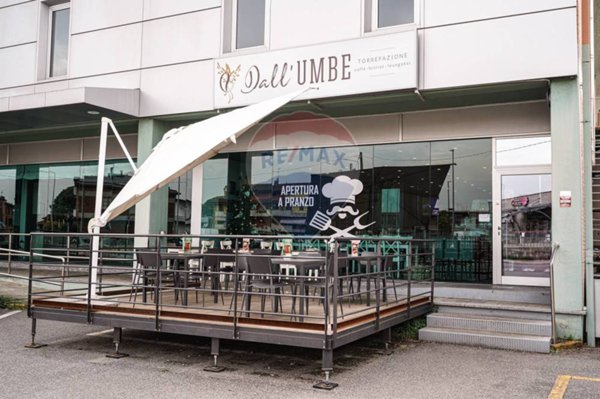 negozio in vendita ad Almenno San Salvatore