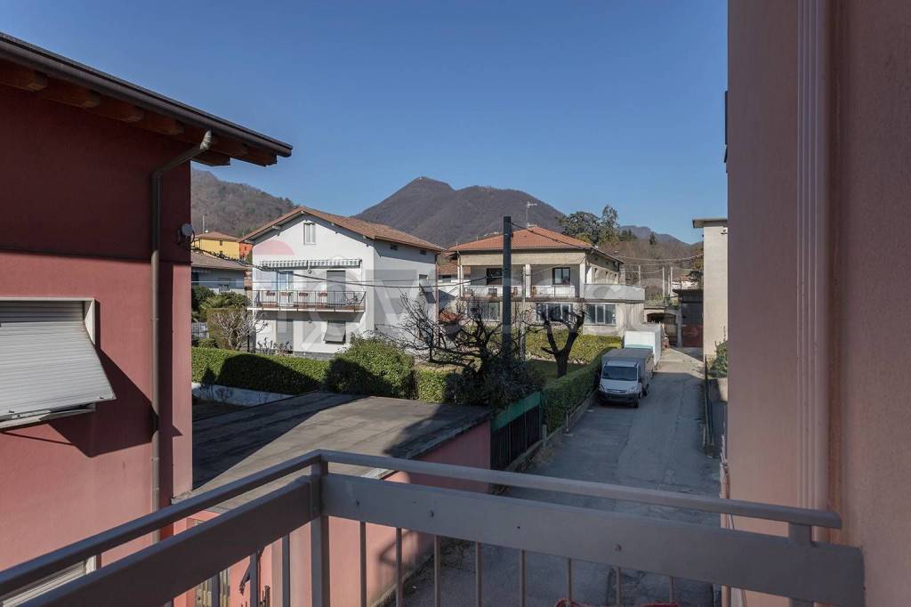 appartamento in vendita ad Almenno San Salvatore