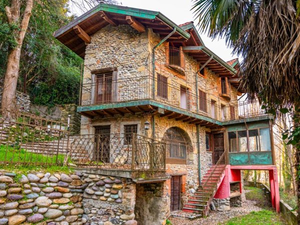 casa indipendente in vendita ad Almenno San Salvatore