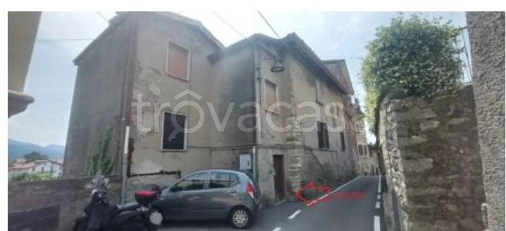 appartamento in vendita ad Almenno San Salvatore