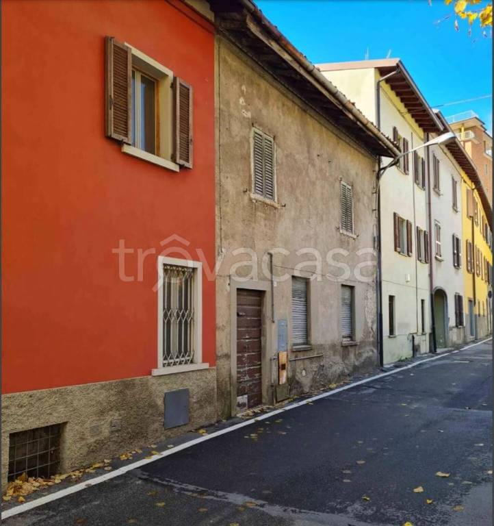 appartamento in vendita ad Almenno San Salvatore