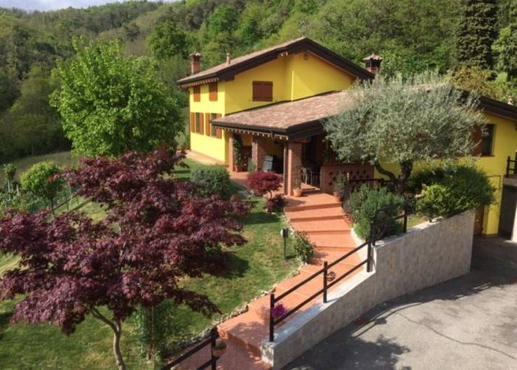 casa indipendente in vendita ad Almenno San Salvatore