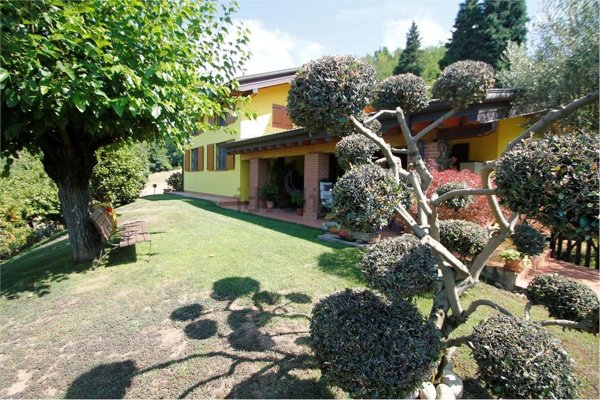 casa indipendente in vendita ad Almenno San Salvatore