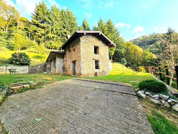casa indipendente in vendita ad Almenno San Salvatore