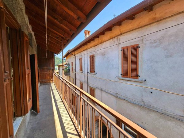 casa indipendente in vendita ad Almenno San Salvatore