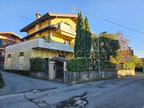 appartamento in vendita ad Almenno San Salvatore